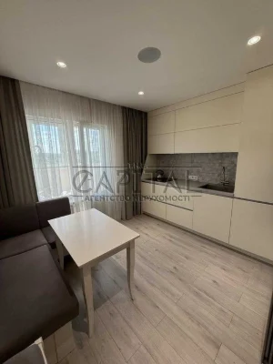 Продаж 1к квартири 54.4 кв. м на пров. Ясинуватський • ID 34