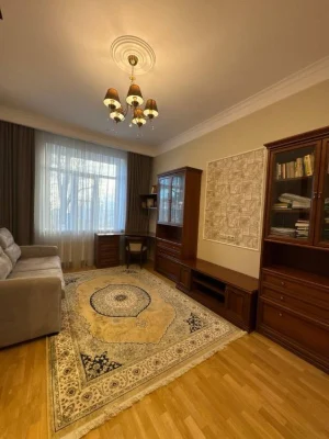 Продам 3х комнатную в центре Сум