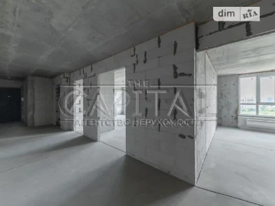 Продажа 3к квартиры 99 кв. м по ул. Михаила Максимовича 32 •