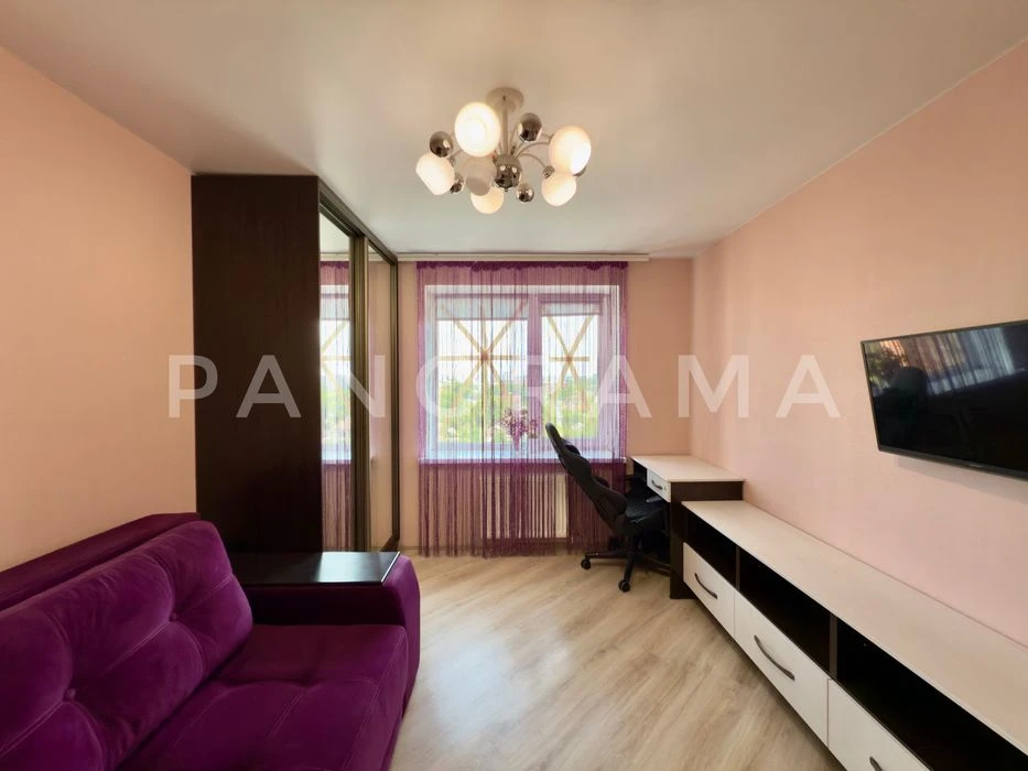 2 кімнатна квартира в центрі, 62м2