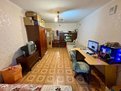 Продаж 1-но кімнатної квартири | 1-й поверх | цегла | вул. К
