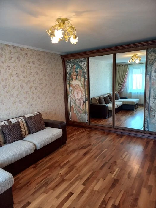 2-к квартира 96м² з євроремонтом у центрі біля парку "Казка"