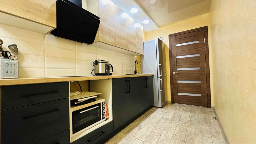 Продам  1-кімнатну Івана  Сірка