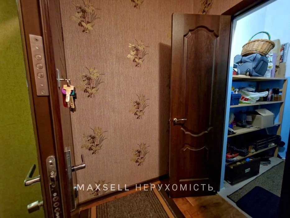 Продам 2-кімнтану квартиру з ремоном в новобудові з А/О