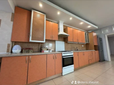 В продажу 2 кімнатна квартира з підземним паркінгом
