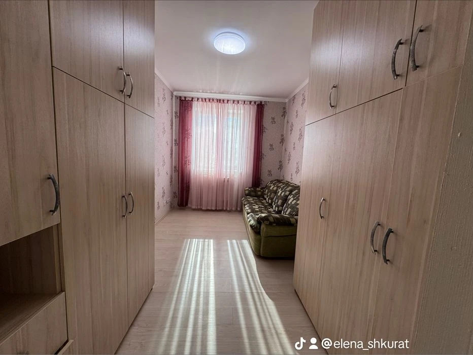 В продажу 2 кімнатна квартира з підземним паркінгом
