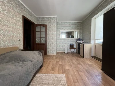 Продам 1 кімнатну квартиру з ремонтом