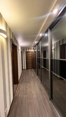 Продаж 3 кімнатної квартири на Харківській