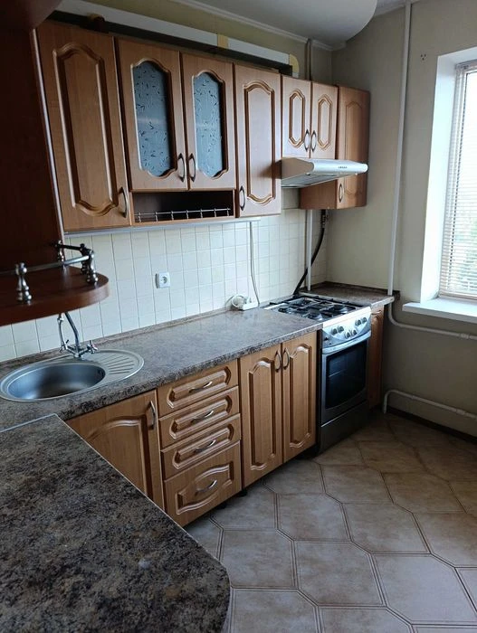 Продам 2 кімнатну квартиру з ремонтом.