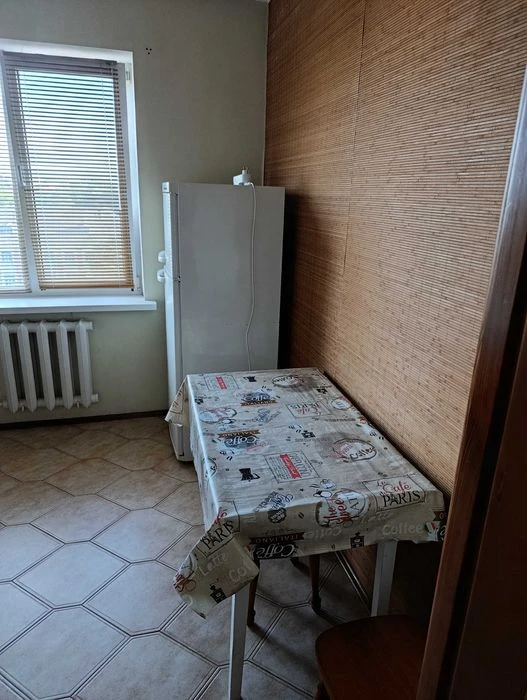 Продам 2 кімнатну квартиру з ремонтом.