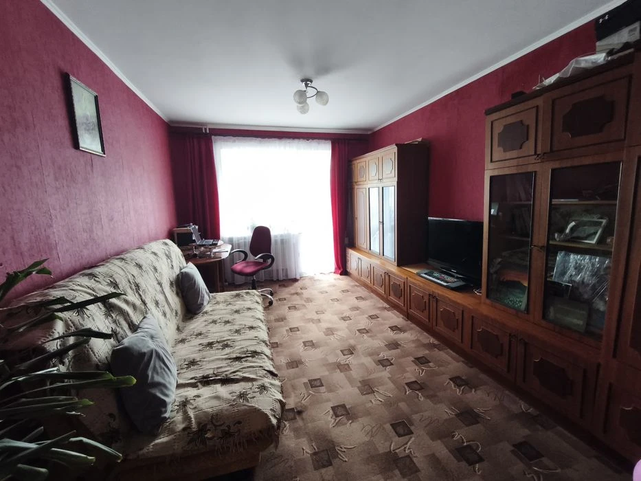 Продам 3к.квартиру на 4 поверсі М.Лушпи