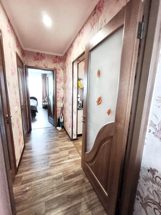 Продам затишну 3к.квартиру з великою кухнею по вул. Білопіль