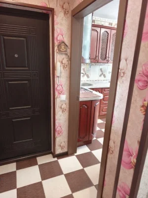 Продам затишну 3к.квартиру з великою кухнею по вул. Білопіль
