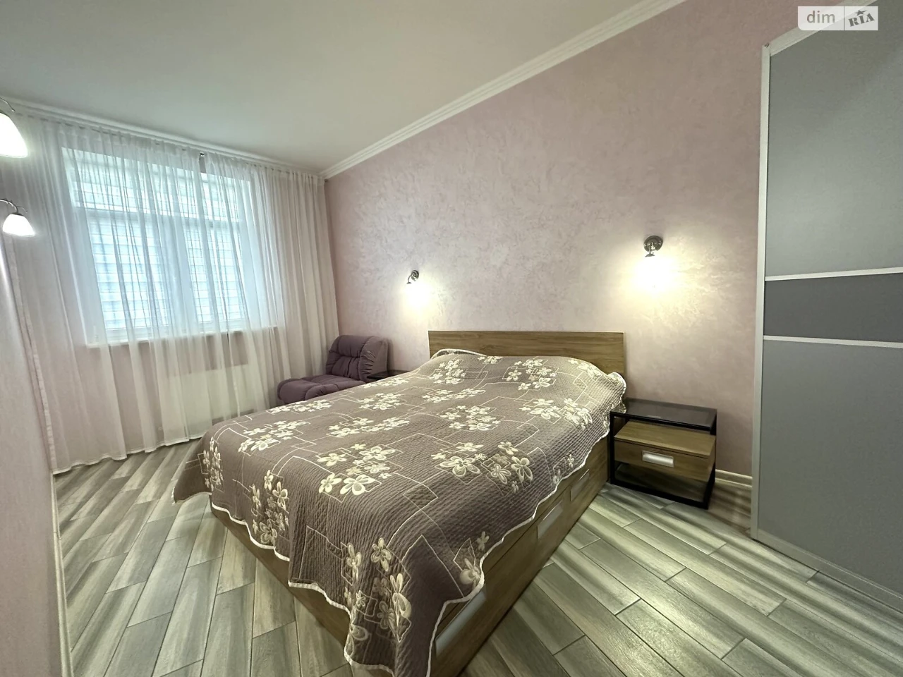 Продаж Квартира Зарічний