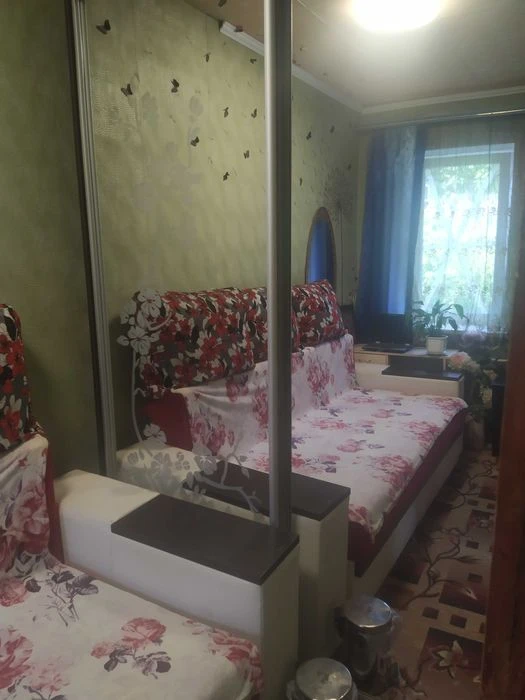 Center!! District Vernadskogo Pl. Semi-detached house + residential summer kitchen in