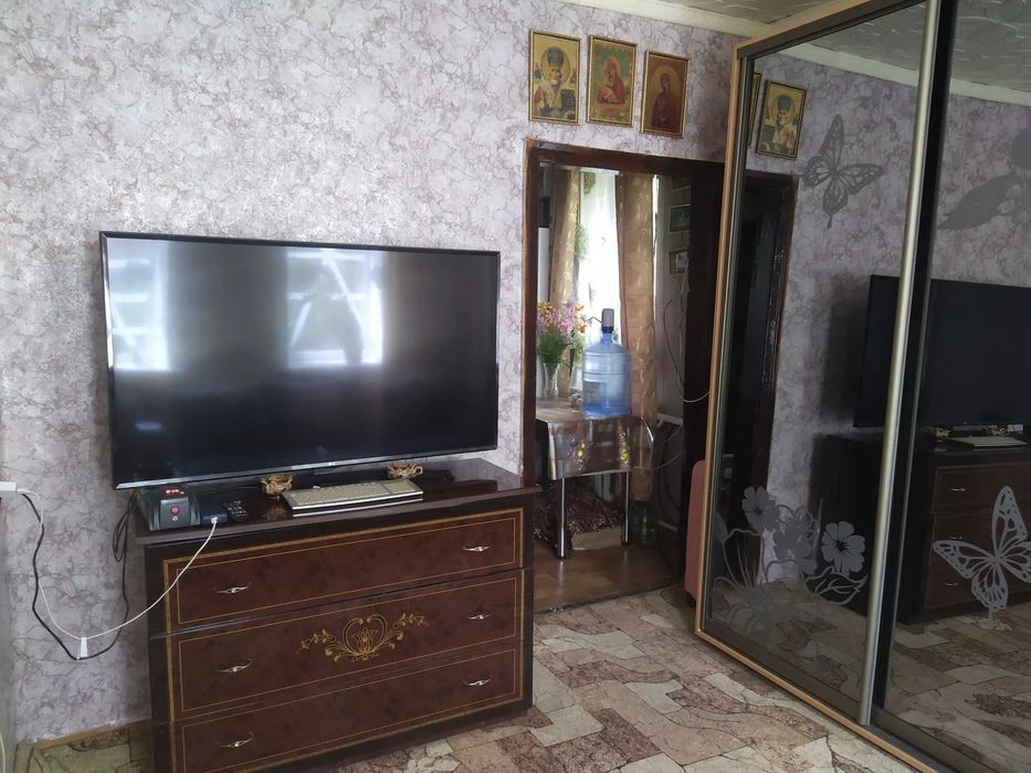 Center!! District Vernadskogo Pl. Semi-detached house + residential summer kitchen in