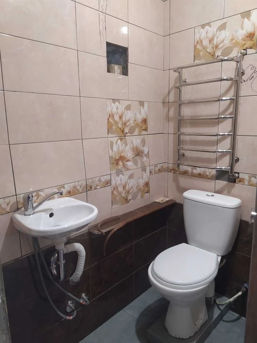 Center!! District Vernadskogo Pl. Semi-detached house + residential summer kitchen in