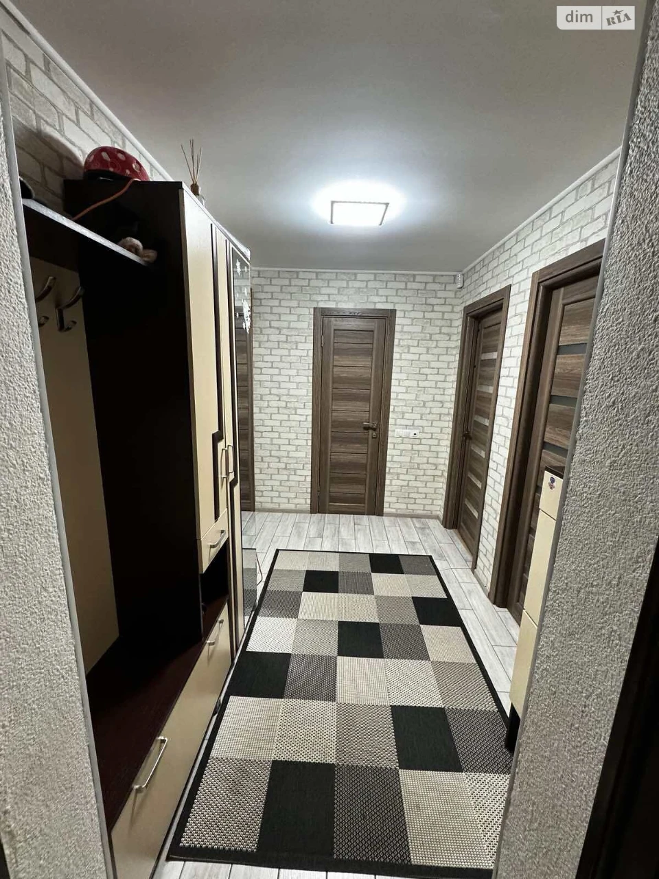 Продаж Квартира Зарічний