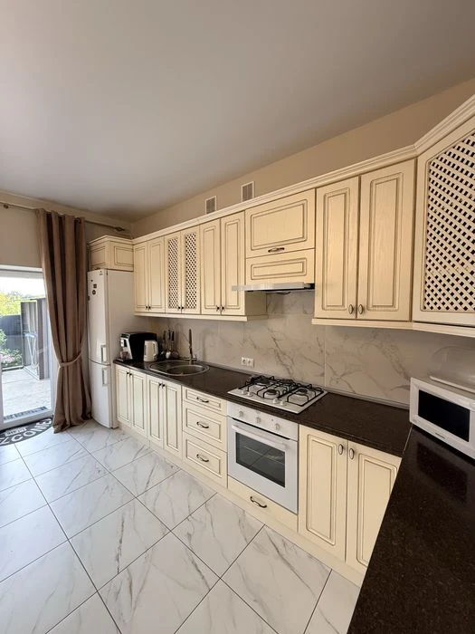 Комфортний для проживання таунхаус