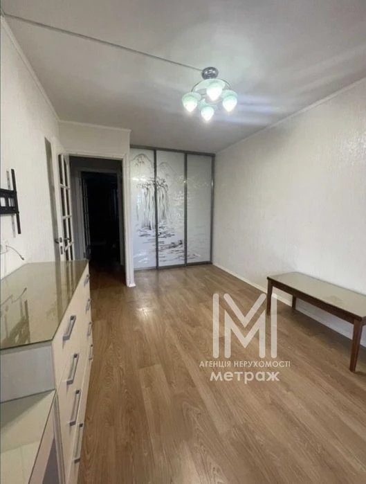 Selling a 3-room apartment dedicated to the Heroes of Labor, Saltovsko metro station.