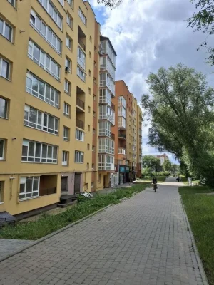 Продаж квартири на Злуки