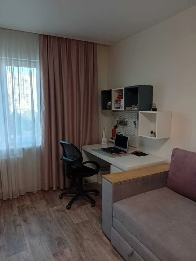 Продаж 2-кімнатної квартири 59 м², Харківське шосе, 56