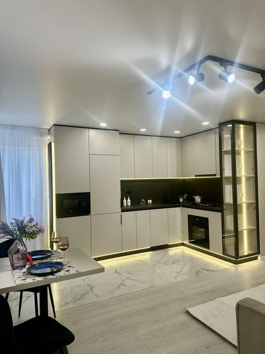 Продаж повноцінної 3км квартири, вул. Київська