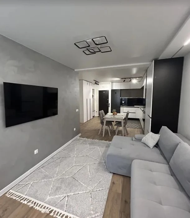Продаж 1к квартири 52 кв. м на вул. Київська