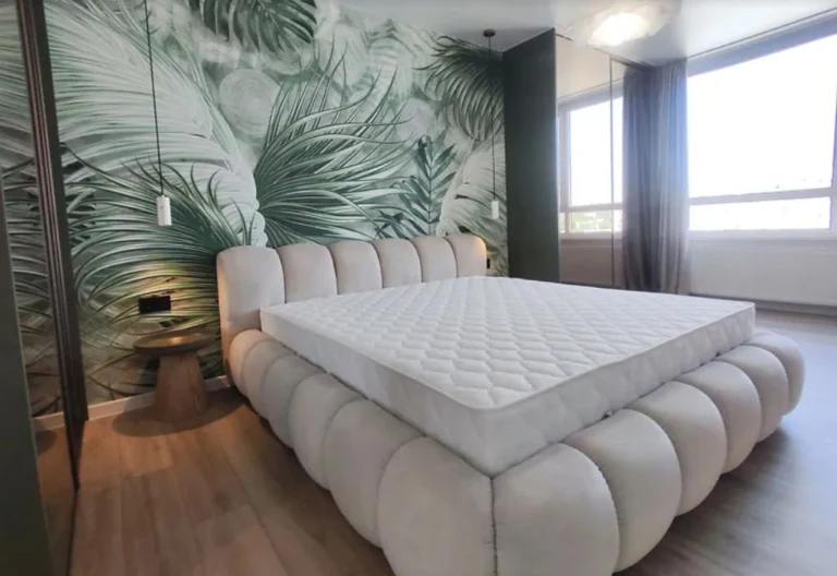 Продаж 3к квартири 101 кв. м на вул. Торговиця