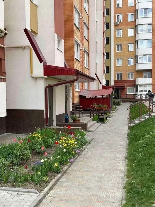 Продається 1 кімнатна квартира по вул. Тролейбусна