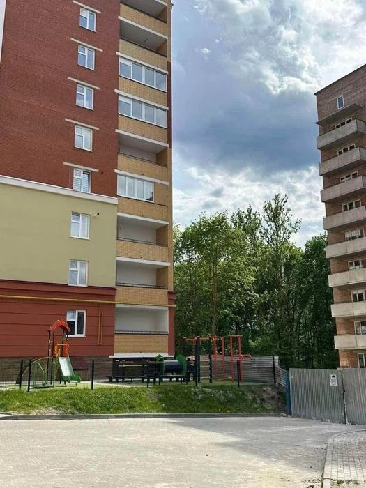 Продається 1 кімнатна квартира по вул. Тролейбусна