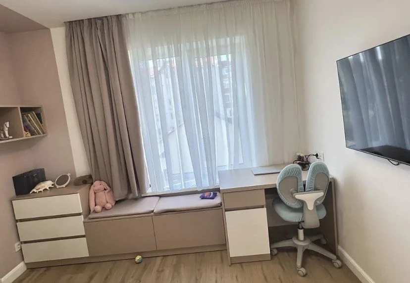 Продається 3 кімнатна квартира р-н Старий Парк