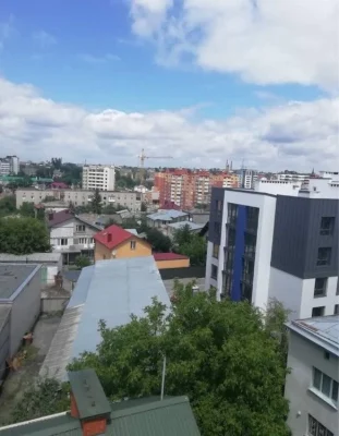 Продаж дворівневої 3 кім на вул. Лисенка з незавершеним ремо