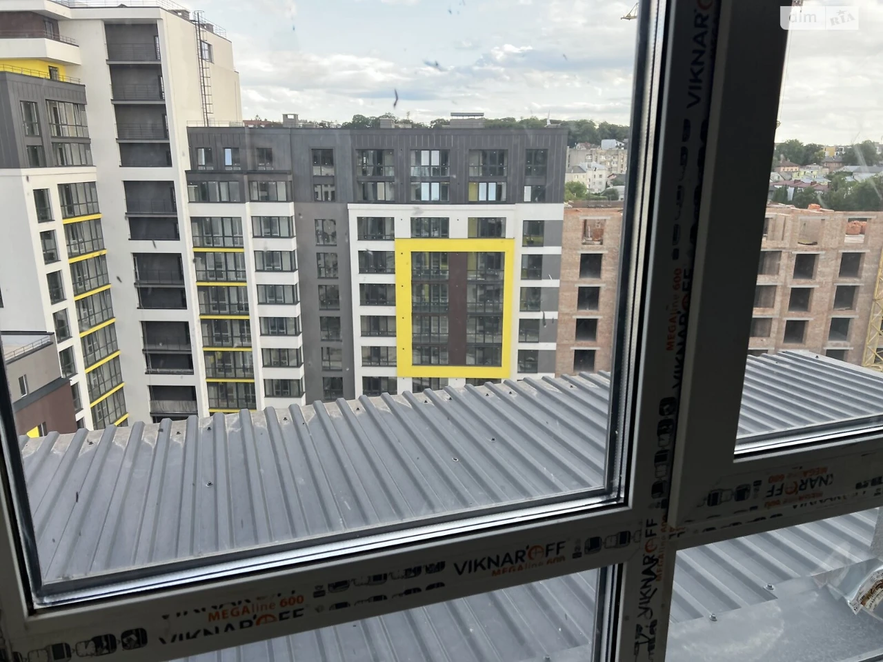 Продаж Квартира Канада