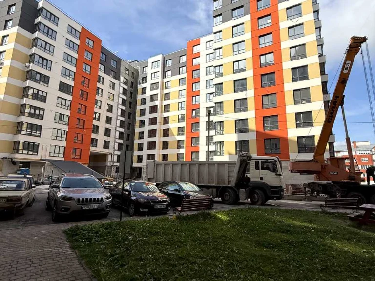Квартира. Тернопіль, Тролейбусна вул., (Будинок)