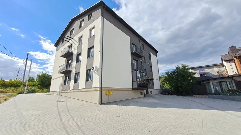 Продаж 2к квартири 50 кв. м на вул. Петриківська, Петриків.