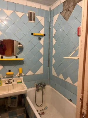 Selling a 3-bedroom apartment in New Buildings.
