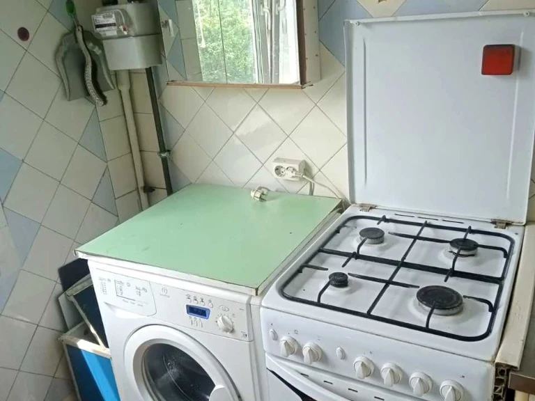 Apartment. Kharkiv, Aerokosmichny Avenue.