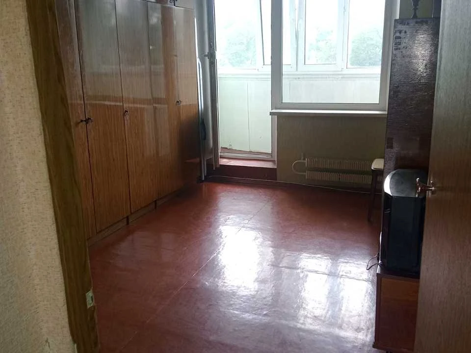 Apartment. Kharkiv, Aerokosmichny Avenue.