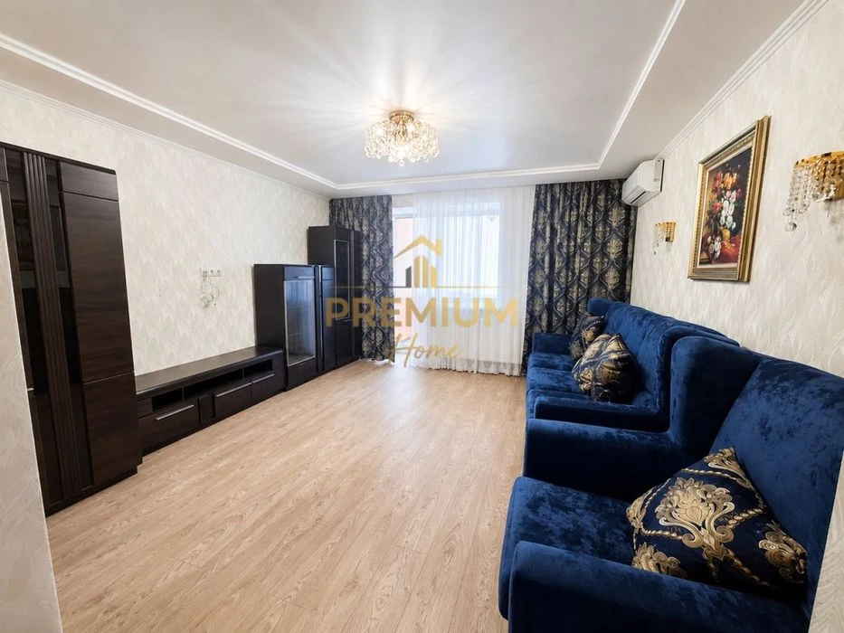 Продаж 3-кімн. квартири на Степана Бандери, Канада