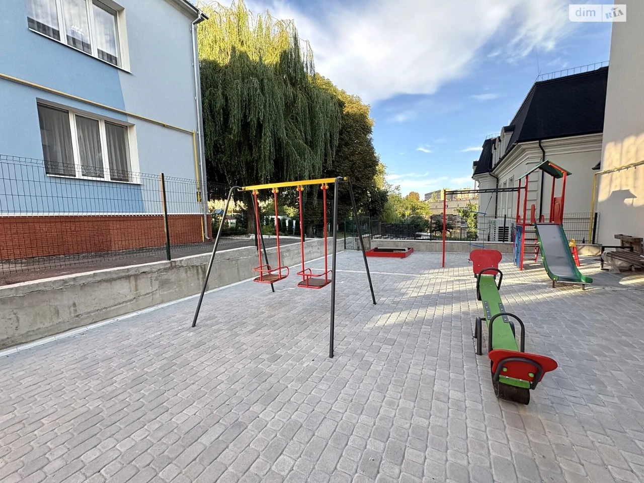 Продаж Квартира Східний