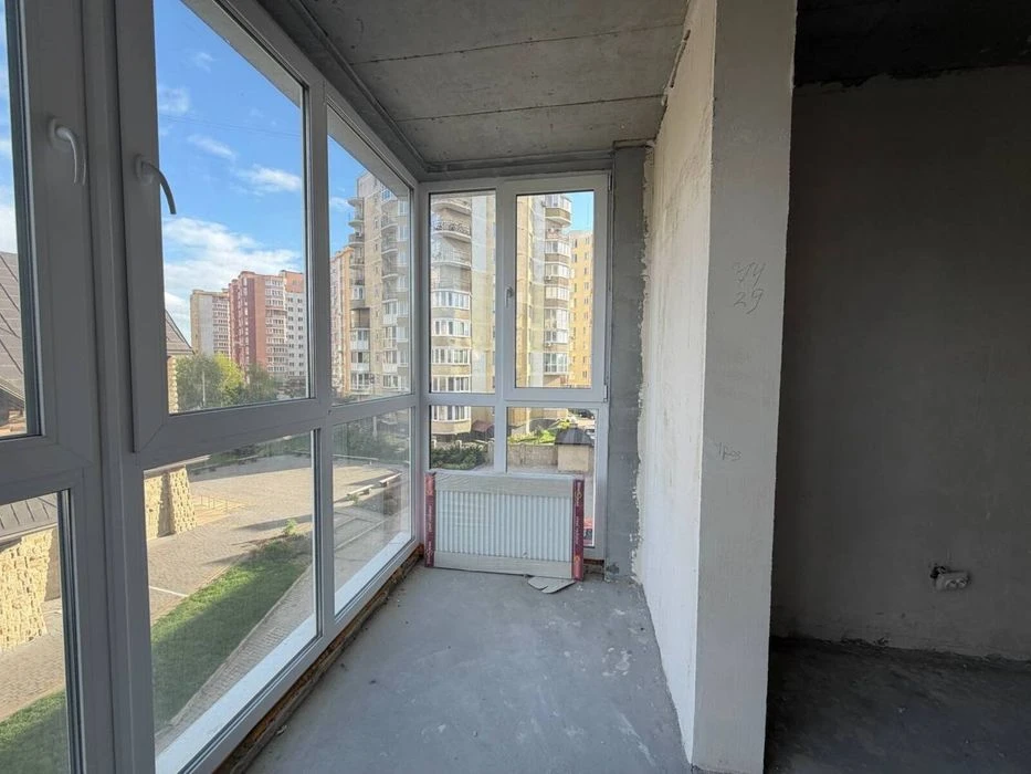 Продаж 2 к.квартири вул.Білогірська.