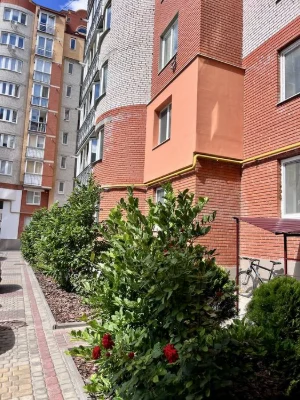 Продається 3 кімнатна квартира вул. Коцюбинського