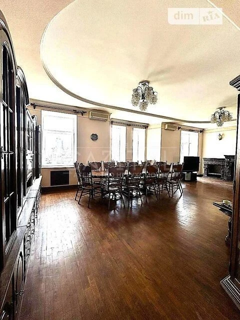 Продаж 5к квартири 300 кв. м на вул. Антоновича 9 • ID 34686