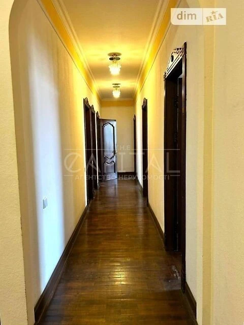 Продаж 5к квартири 300 кв. м на вул. Антоновича 9 • ID 34686
