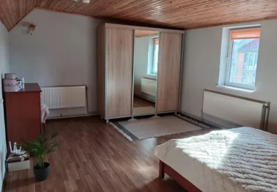 Продаж 3к квартири 88.6 кв. м на вул. Над Яром