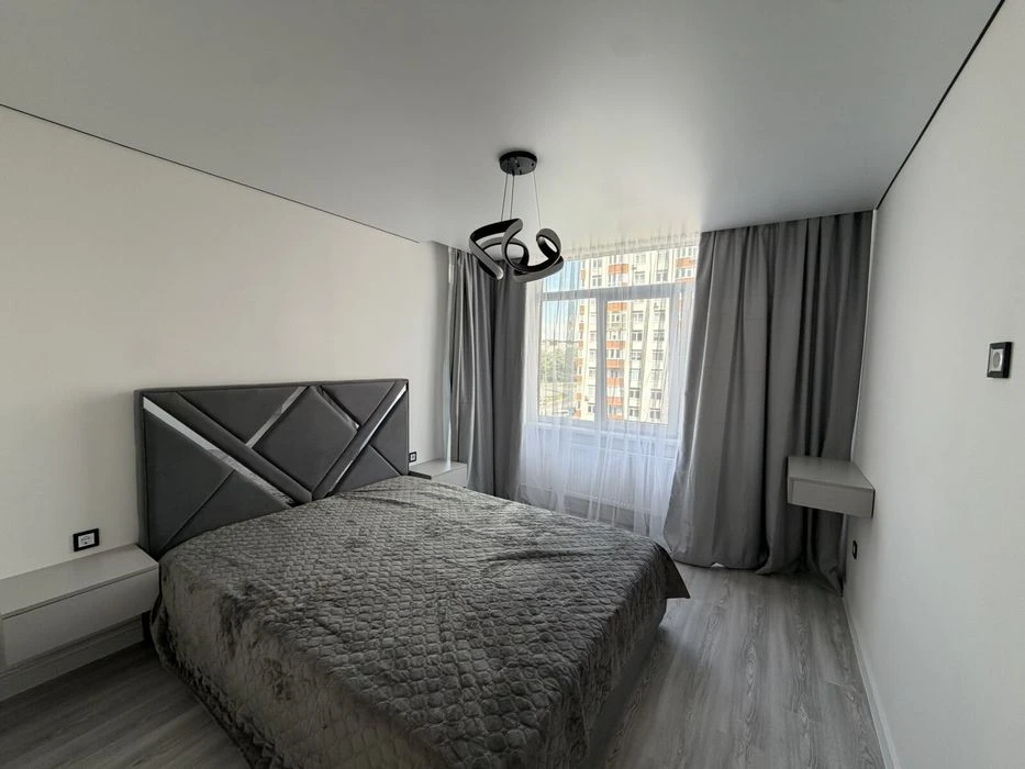 Продаж 1к квартири 32 кв. м на вул. Смакули