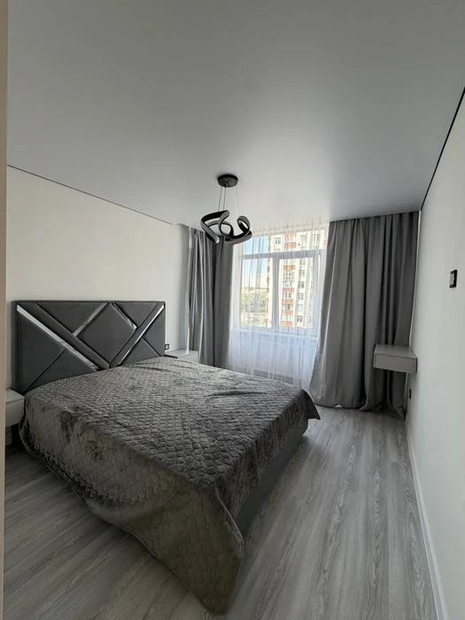 Продаж 1к квартири 32 кв. м на вул. Смакули