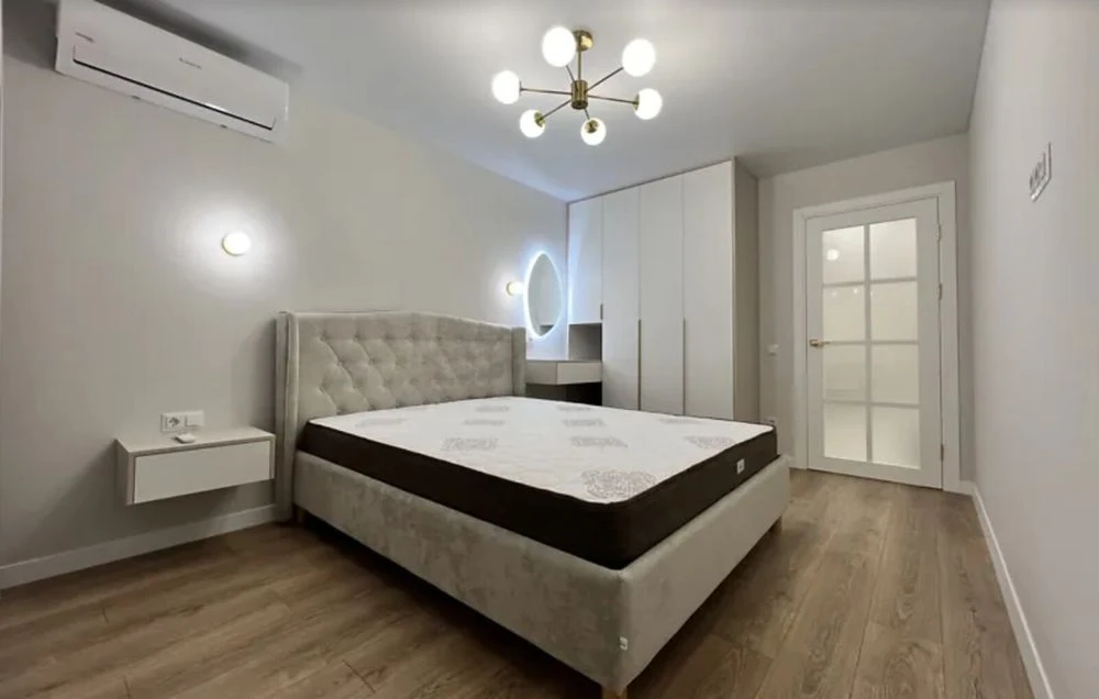 Продаж 2к квартири 58 кв. м на вул. Смакули