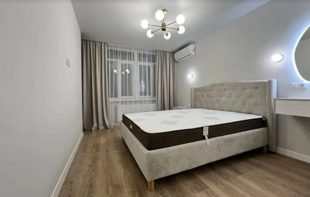 Продаж 2к квартири 58 кв. м на вул. Смакули